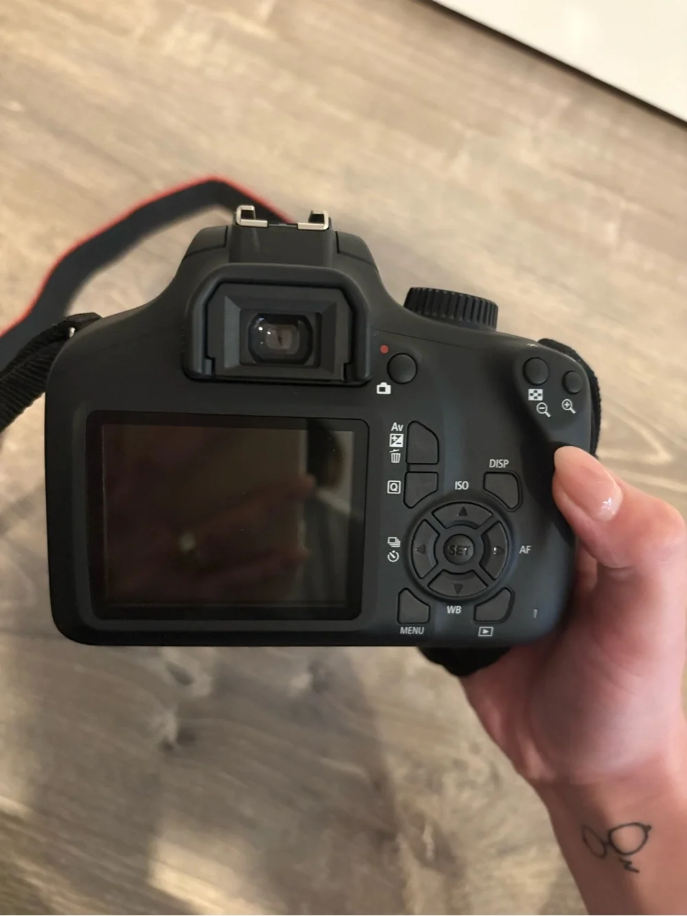 Canon EOS Rebel T100